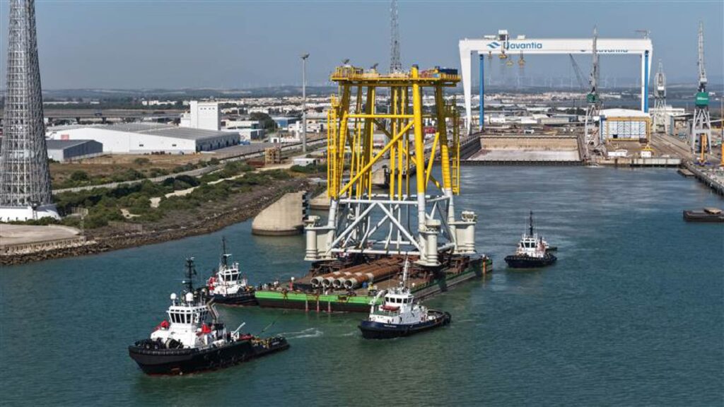 Navantia Seanergies, Navantia's Green Energy division, has delivered its second substation jacket for Ocean Winds, this time for the future offshore wind farm located in France Dieppe Le Tréport. The jacket has departed from the south dock of the Puerto Real shipyard, bound for its destination on the Atlantic coast of France.