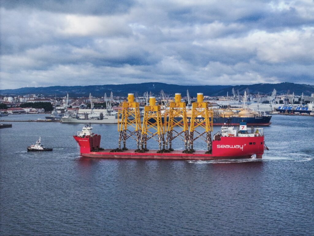 Navantia Seanergies, división de Energías Verdes de Navantia, ha entregado su segunda jacket de subestación para Ocean Winds, esta vez para el futuro parque eólico marino situado en Francia Dieppe Le Tréport. La jacket ha partido desde la dársena sur del astillero de Puerto Real, rumbo a su destino en la costa atlántica de Francia.